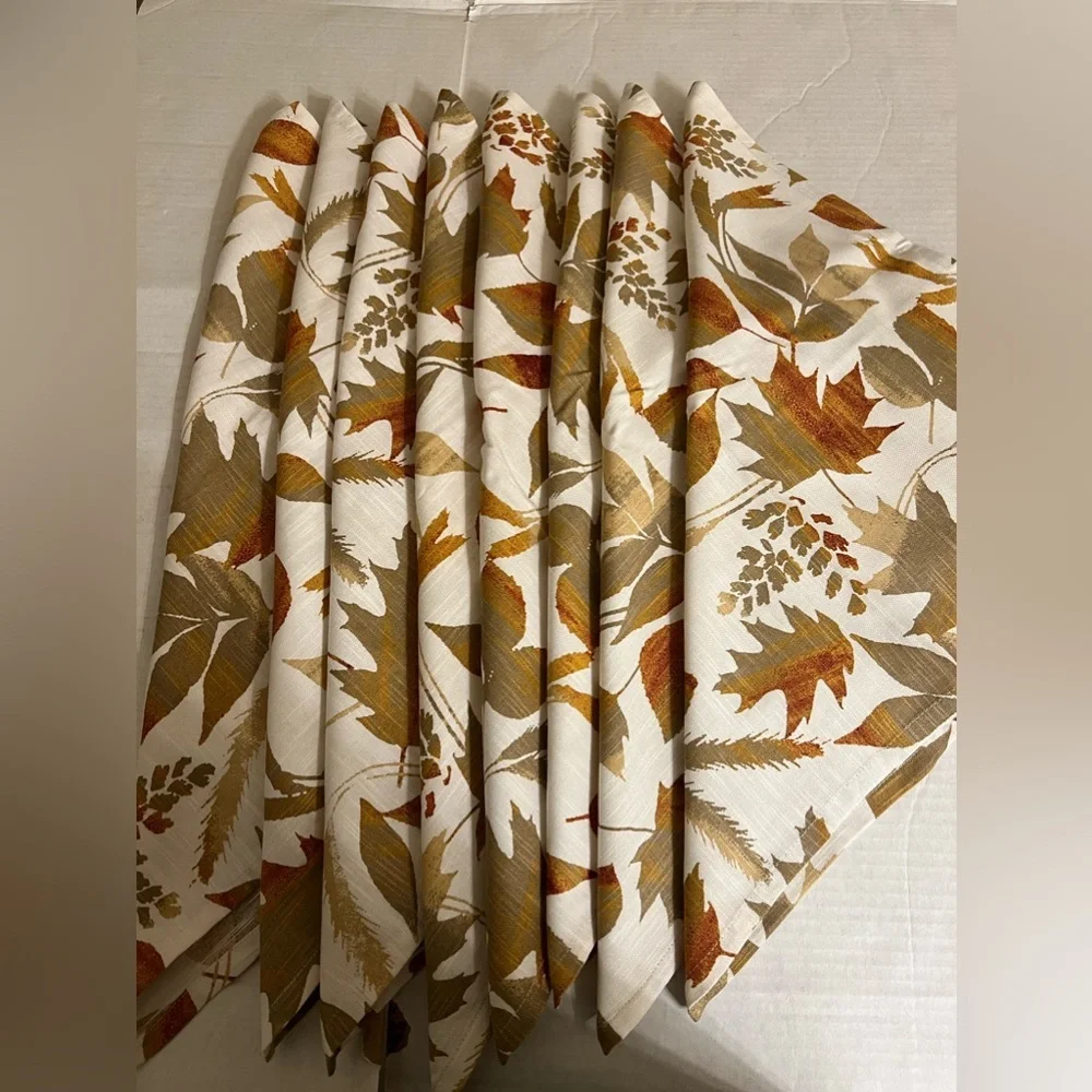 Napkins Set of 12 Leaf Pattern in Fall Colors NWOT